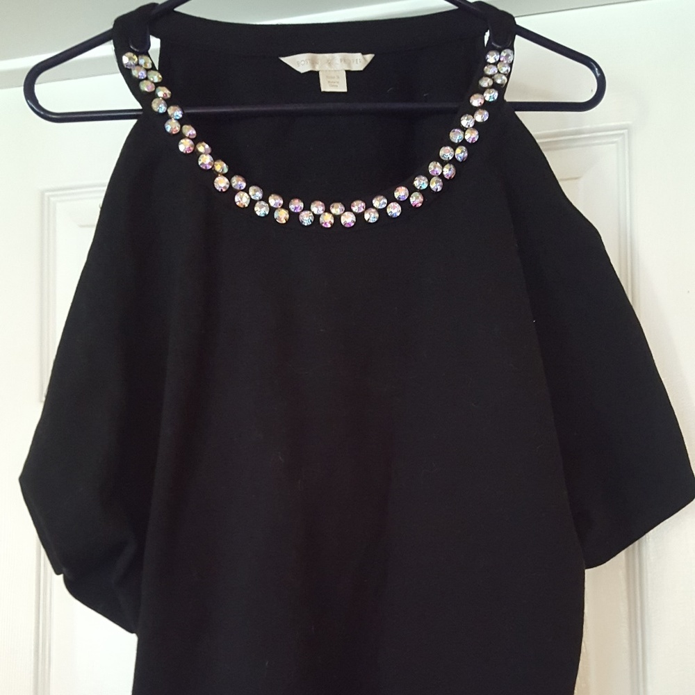 Boston Proper cold shoulder embellised top